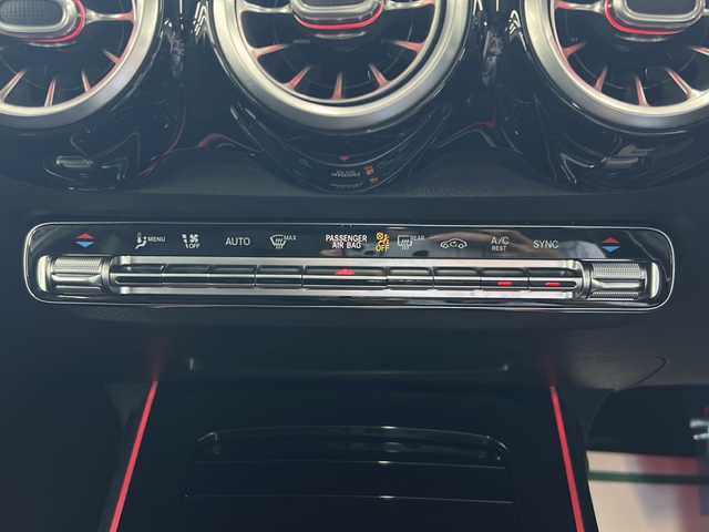 メルセデス・ベンツ ＧＬＢ２００ｄ AMGライン 宮城県 2020(令2)年 5.4万km ポーラホワイト AMGライン/レーダーセーフティパッケージ/ナビゲーションパッケージ/パノラミックスライディングルーフ/ヘッドアップディスプレイ/パナメリカーナグリル/純正ドライブレコーダー前後/パワーバックドア/純正ナビゲーション/フルセグTV/スペアキー/保証書