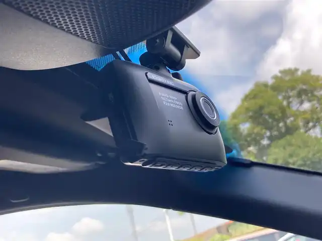 ホンダ ヴェゼル ハイブリッド RS ホンダセンシング 静岡県 2019(平31)年 3.5万km プラチナホワイトパール HondaSENSING/社外7インチナビ(MDV-M705)/　AM FM CD DVD Bluetooth USB SD/ビルトインETC/レーダークルーズコントロール/LEDオートヘッドランプ/ハーフレザーシート/シートヒーター/オートブレーキホールド/スマートキー2本/純正18インチアルミホイール/パドルシフト/フルセグTV/バックモニター/前後方ドライブレコーダー