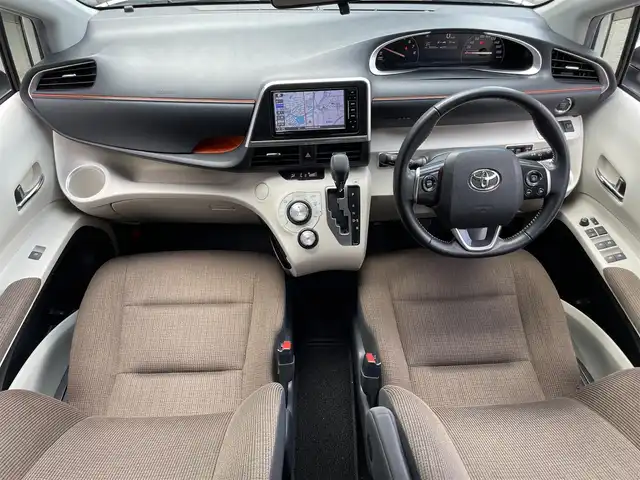 トヨタ シエンタ G 滋賀県 2018(平30)年 5.3万km ホワイトパールクリスタルシャイン 社外SDナビ/・Bluetooth/CD/DVD/フルセグ/バックカメラ/両側パワースライドドア/レーンキープアシスト/横滑り防止/ドライブレコーダー/アイドリングストップ/ETC/スマートキー