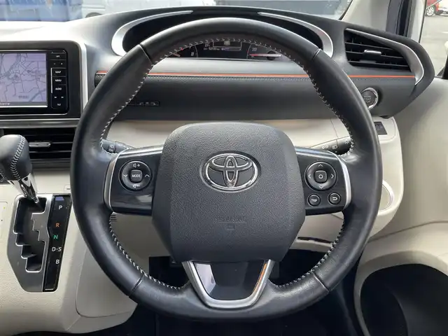 トヨタ シエンタ G 滋賀県 2018(平30)年 5.3万km ホワイトパールクリスタルシャイン 社外SDナビ/・Bluetooth/CD/DVD/フルセグ/バックカメラ/両側パワースライドドア/レーンキープアシスト/横滑り防止/ドライブレコーダー/アイドリングストップ/ETC/スマートキー
