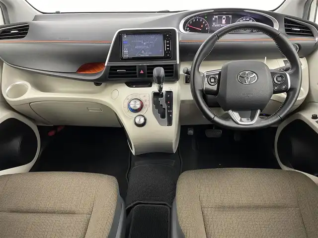 トヨタ シエンタ G 埼玉県 2018(平30)年 5.3万km ホワイトパールクリスタルシャイン 社外SDナビ/・Bluetooth/CD/DVD/フルセグ/バックカメラ/両側パワースライドドア/レーンキープアシスト/横滑り防止/ドライブレコーダー/ETC/スマートキー