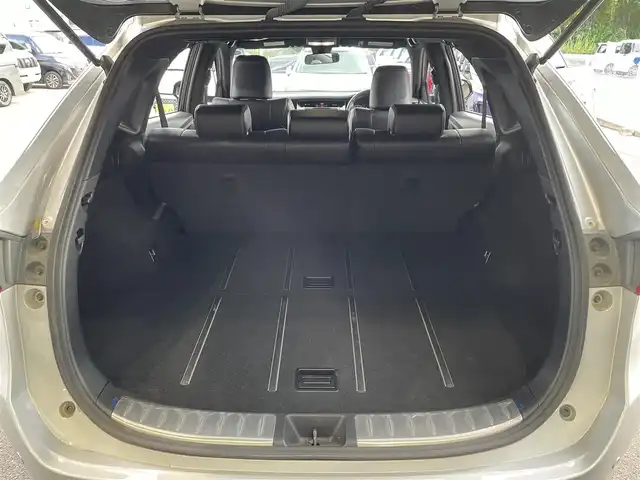 トヨタ ハリアー エレガンス 福島県 2018(平30)年 5.6万km シルバーM ワンオーナー/4WD/純正メモリーナビ/CD/DVD/SD/BT/フルセグTV/純正17インチAW(社外AW＋冬タイヤ積込)/Toyota Safety Sense P/レーダークルーズコントロール/プリクラッシュセーフティ/クリアランスソナー/アイドリングストップ/オートハイビーム/ハーフレザーシート/パワーシート/バックカメラ/LEDヘッドライト/フォグライト/プッシュスタート/ドアバイザー/フロアマット/ETC