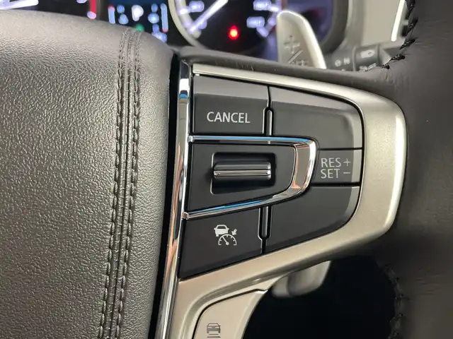 三菱 デリカＤ：５ シャモニー 群馬県 2025(令7)年 0.1千km 白 CHAMONIX (7人)　4WD　e-Assist/オリジナルナビ取付パッケージ＋リアモニター取付パッケージ(25/300)　ステップレス　（7人）D:5専用11型ナビゲーション(322/300)　12.8型後席用モニター(143/550円)/登録済未使用車(登録時走行距離７KM)/＝＝＝＝＝＝＝/登録済未使用車　アルパイン１１型ナビ　アルパイン１２．８型後席モニター　両側電動スライドドア　全周囲カメラ　電動リアゲート　ＢＳＭ　シートヒーター　アダプティブクルーズ　衝突被害軽減ブレーキ　禁煙車