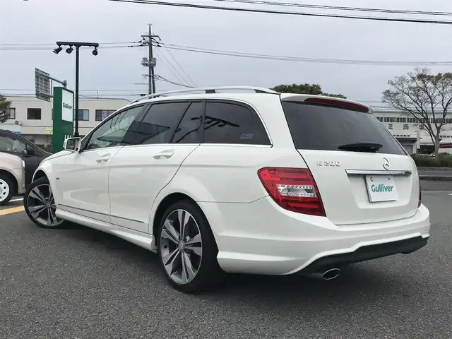 メルセデス・ベンツ Ｃ２００ ブルーエフィシェンシーW AVG 鳥取県 2011(平23)年 8.4万km カルサイトホワイト ターボ車/純正ナビ/フルセグ/DVD/CD/BT/バックカメラ・ETC/ハーフレザーシート/前席パワーシート/クルーズコントロール/キセノンヘットライト/オートライト/パドルシフト/純正エアロパーツ/純正18インチアルミホイール/ルーフレール/横滑り防止/純正フロアマット/スペアキー