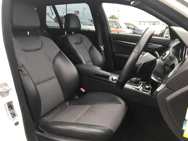 メルセデス・ベンツ Ｃ２００ ブルーエフィシェンシーW AVG 鳥取県 2011(平23)年 8.4万km カルサイトホワイト ターボ車/純正ナビ/フルセグ/DVD/CD/BT/バックカメラ・ETC/ハーフレザーシート/前席パワーシート/クルーズコントロール/キセノンヘットライト/オートライト/パドルシフト/純正エアロパーツ/純正18インチアルミホイール/ルーフレール/横滑り防止/純正フロアマット/スペアキー