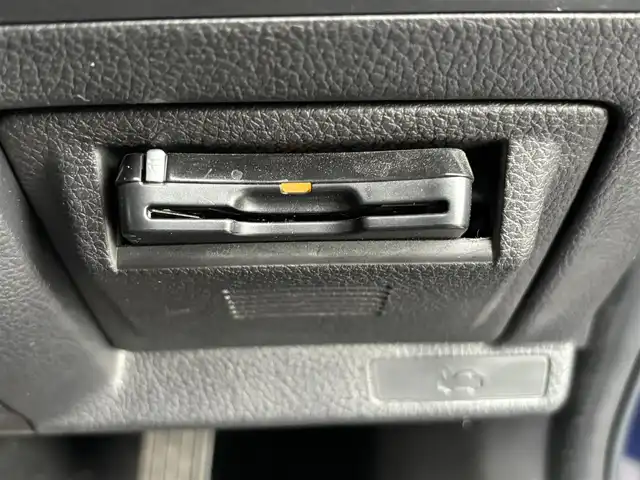 スバル レヴォーグ 1．6GT－S アイサイト 福岡県 2015(平27)年 5.9万km ギャラクシーブルーシリカ 4WD/アイサイト/社外ナビ（BT/フルセグ/DISC/AM/FM）/Bカメラ/レーダークルーズコントロール/LEDヘッドライト/オートライト/D席パワーシート/純正18インチAW/パドルシフト/アイドリングストップ/MTモードAT/横滑り防止装置/レーンキープアシスト/盗難防止装置/衝突被害軽減システム/ダウンヒルアシストコントロール/スマートキー/ETC