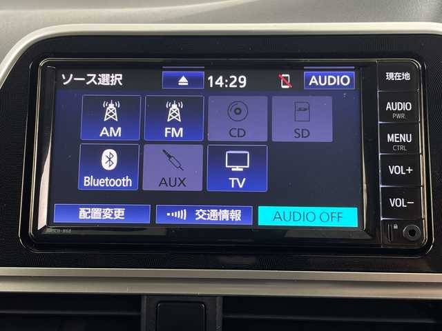 トヨタ シエンタ ファンベースG 埼玉県 2021(令3)年 2.5万km ホワイトパールクリスタルシャイン 純正ナビ/　(Bluetooth/AUX/FM/AM)/フルセグテレビ/バックカメラ/ビルトインETC2.0/前後ドライブレコーダー/両側パワースライドドア/衝突被害軽減ブレーキ/車線逸脱警報/クリアランスソナー/運転席・助手席シートヒーター/ステアリングヒーター/プッシュスタート/オートLEDライト/純正15インチアルミホイール