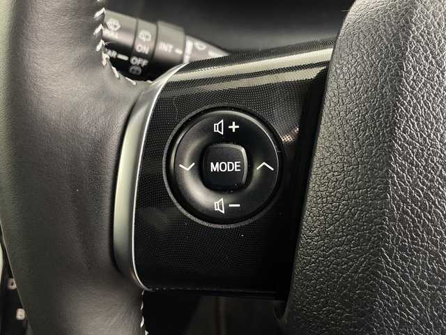 トヨタ シエンタ ファンベースG 埼玉県 2021(令3)年 2.5万km ホワイトパールクリスタルシャイン 純正ナビ/　(Bluetooth/AUX/FM/AM)/フルセグテレビ/バックカメラ/ビルトインETC2.0/前後ドライブレコーダー/両側パワースライドドア/衝突被害軽減ブレーキ/車線逸脱警報/クリアランスソナー/運転席・助手席シートヒーター/ステアリングヒーター/プッシュスタート/オートLEDライト/純正15インチアルミホイール