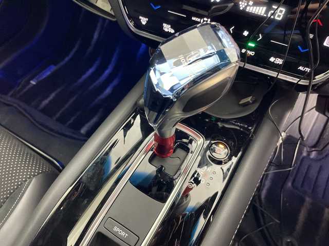 ホンダ ヴェゼル ハイブリッド モデューロ X ホンダセンシング 道央・札幌 2020(令2)年 3.4万km プレミアムクリスタルレッドM ・4WD/・社外ナビ/・BT&CD&DVD&SD&HDMI&フルセグTV/・バックカメラ/・ホンダセンシング/・レーダークルーズコントロール/・パドルシフト/・ハーフレザーシート/・前席シートヒーター/・ドアミラーヒーター/・ETC/・社外ミラー型ドラレコ/・純正ドラレコ前後/・LEDヘッドライト/・オートライト/・スマートキー/・プッシュスタート/・バグガード