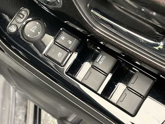 ホンダ Ｎ ＢＯＸ カスタム G EX ホンダセンシング 栃木県 2018(平30)年 4.3万km クリスタルブラックパール ワンオーナー/社外ナビ (MDV-D305)/(ワンセグTV・CD・DVD・SD・AUX)/バックカメラ/ホンダセンシング/ ・衝突軽減システム/ ・レーンキープアシスト/ ・オートクルーズコントロール/ ・後方コーナーセンサー/LEDヘッドライト/オートライト/片側パワースライドドア/純正フロアマット/純正アルミホイール/チップアップシート/禁煙車/ベンチシート/ビルトインETC/スマートキー/スペアキー1本