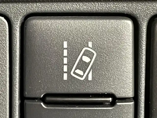 トヨタ アクア S スタイルブラック 愛知県 2020(令2)年 0.7万km スーパーレッドⅤ 純正ナビ【NSCN-W68】/パノラミックビューモニター/プリクラッシュセーフティ/レーンキープアシスト/クリアランスソナー/先行車発進告知/ドライブレコーダー/Ｂｌｕｅｔｏｏｔｈ/純正フロアアット/ISOFIX/LEDヘッドライト/フォグランプ/オートハイビーム/電動格納ミラー/スマートキーx2