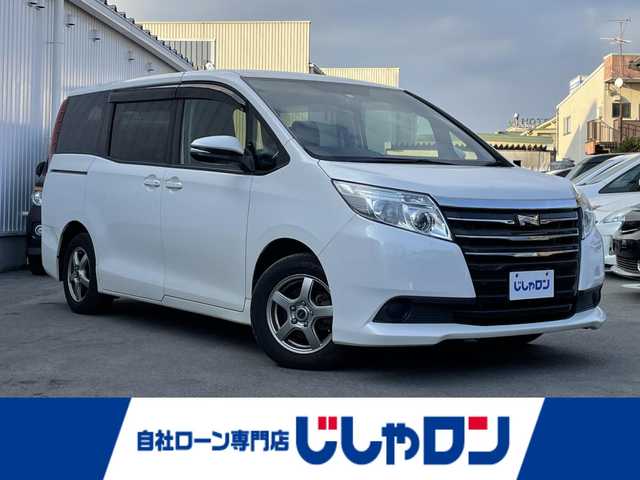 トヨタ ノア X ディライトプラス 大阪府 2016(平28)年 11万km ホワイトパールクリスタルシャイン (株)IDOMが運営する【じしゃロン東大阪店】の自社ローン対象車両になります。こちらは現金ご利用時の価格です。自社ローンご希望の方は別途その旨お申付け下さい。/ 社外メモリナビ/　◯ CD再生機能/　◯ DVD再生機能/　◯ フルセグ対応TV/　◯ BT対応/ フリップダウンモニター/ 両側パワースライドドア/ ステアリングスイッチ/ プッシュスタート/ ETC/ バックカメラ/ ウインカーミラー/ ドアバイザー/ 純正フロアマット