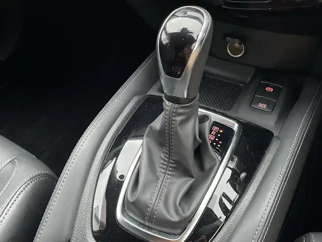 日産 エクストレイル 20Xi レザーED Vセレクション 千葉県 2020(令2)年 6.3万km ガーネットレッド 純正7インチナビ/(BT/フルセグTV/DVD/CD)/デジタルインナーミラー/プロパイロット/全周囲カメラ/電動リアゲート/衝突被害軽減システム/車線逸脱警報/レザーシート/横滑り防止装置/ETC/アイドリングストップ/LEDヘッドライト/フォグランプ/オートライト/ウィンカーミラー/電動格納ミラー/シートヒーター/プッシュスタート/スマートキー/フロアマット/ドアバイザー/取扱説明書/保証書