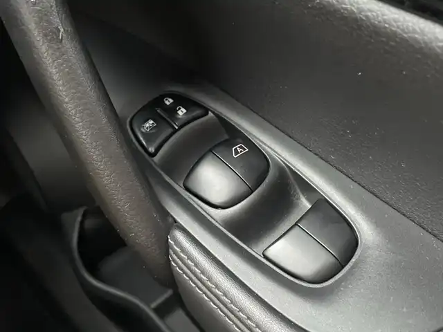 日産 エクストレイル 20Xi レザーED Vセレクション 千葉県 2020(令2)年 6.3万km ガーネットレッド 純正7インチナビ/(BT/フルセグTV/DVD/CD)/デジタルインナーミラー/プロパイロット/全周囲カメラ/電動リアゲート/衝突被害軽減システム/車線逸脱警報/レザーシート/横滑り防止装置/ETC/アイドリングストップ/LEDヘッドライト/フォグランプ/オートライト/ウィンカーミラー/電動格納ミラー/シートヒーター/プッシュスタート/スマートキー/フロアマット/ドアバイザー/取扱説明書/保証書