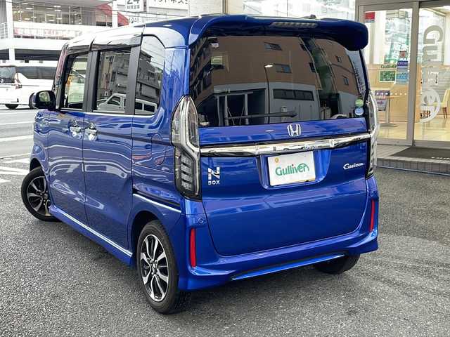 ホンダ Ｎ ＢＯＸ カスタム G L ホンダセンシング 大阪府 2020(令2)年 2.7万km 青Ｍ 純正メモリーナビ/純正フルセグTV/Bluetoothオーディーオ/DVD再生/ミュージックストッカー/バックカメラ/衝突軽減ブレーキ/車線逸脱支援/誤発進抑制機能/後方誤発進抑制機能/先行車発進お知らせ/レーダークルーズコントロール/片側パワースライドドア/ビルトインETC/スマートキー/プッシュスタート/スペアキー