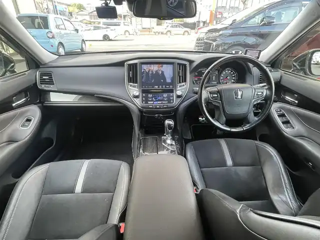 トヨタ クラウン ハイブリッド アスリートSJ-フロンティアLTD 大阪府 2018(平30)年 10.2万km プレシャスブラックパール 純正ナビ/-Bluetooth/フルセグTV/CD/DVD/FM/AM/衝突被害軽減ブレーキ/レーダークルーズコントロール/前後ドライブレコーダー/レーダー探知機/純正ビルトインETC/クリアランスソナー/モデリスタエアロ（リア・サイド）/前席パワーシート/レーンアシストキープ/スマートキー/プッシュスタート/-スペアキー×１