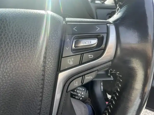 トヨタ クラウン ハイブリッド アスリートSJ-フロンティアLTD 大阪府 2018(平30)年 10.2万km プレシャスブラックパール 純正ナビ/-Bluetooth/フルセグTV/CD/DVD/FM/AM/衝突被害軽減ブレーキ/レーダークルーズコントロール/前後ドライブレコーダー/レーダー探知機/純正ビルトインETC/クリアランスソナー/モデリスタエアロ（リア・サイド）/前席パワーシート/レーンアシストキープ/スマートキー/プッシュスタート/-スペアキー×１