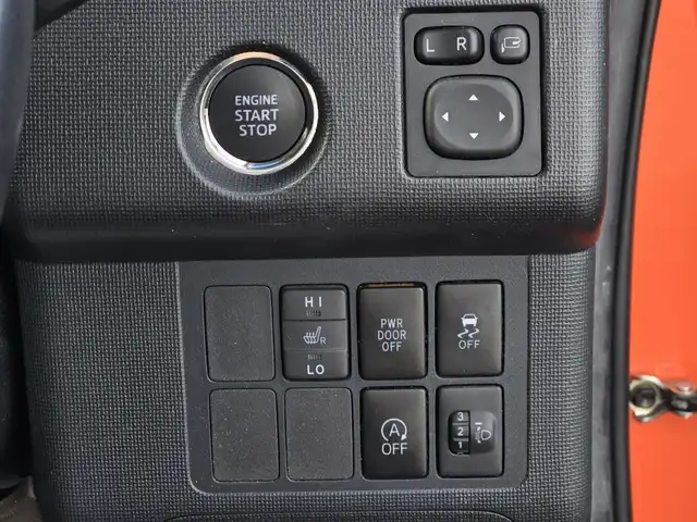 トヨタ ポルテ G 鹿児島県 2017(平29)年 6.6万km シトラスオレンジマイカメタリック モデリスタ純正アルミホイール（１５インチ）　/純正ＳＤナビ（ＮＳＣＤ－Ｗ６６）　/Ｂｌｕｅｔｏｏｔｈオーディオ　/フルセグテレビ　/Ｄ席シートヒーター　/トヨタセーフティセンスＣ　/レーンキープアシスト/横滑り防止装置/プリクラッシュセーフティ/オートマチックハイビーム/先行車発進告知機能/緊急ブレーキシグナル/プッシュスタート/スマートキー