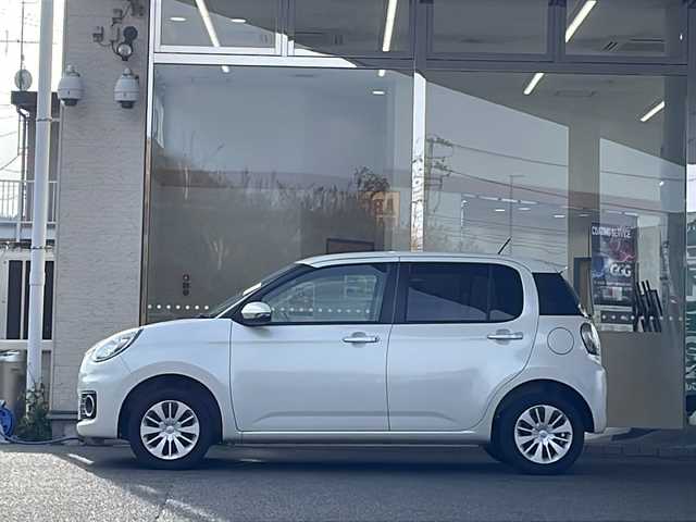 トヨタ パッソ モーダ　S 福島県 2017(平29)年 5.6万km パールホワイトⅢ 純正ナビ　バックカメラ　ビルトインＥＴＣ　衝突軽減ブレーキ　地デジＴＶ　スマートキー　ＬＥＤヘッドライト　純正フロアマット　アイドリングストップ　ステアリングスイッチ