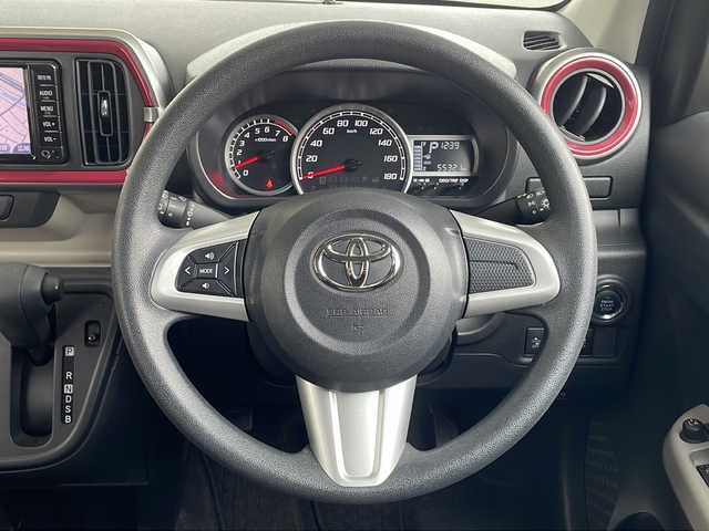 トヨタ パッソ モーダ　S 福島県 2017(平29)年 5.6万km パールホワイトⅢ 純正ナビ　バックカメラ　ビルトインＥＴＣ　衝突軽減ブレーキ　地デジＴＶ　スマートキー　ＬＥＤヘッドライト　純正フロアマット　アイドリングストップ　ステアリングスイッチ