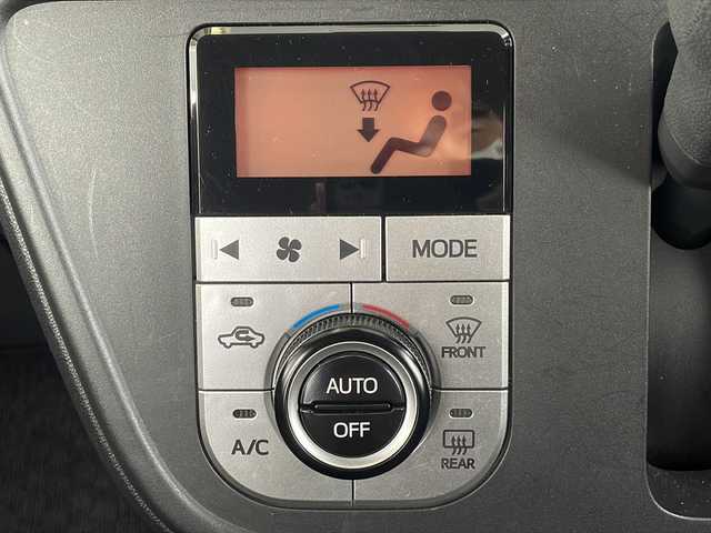 トヨタ パッソ モーダ　S 福島県 2017(平29)年 5.6万km パールホワイトⅢ 純正ナビ　バックカメラ　ビルトインＥＴＣ　衝突軽減ブレーキ　地デジＴＶ　スマートキー　ＬＥＤヘッドライト　純正フロアマット　アイドリングストップ　ステアリングスイッチ