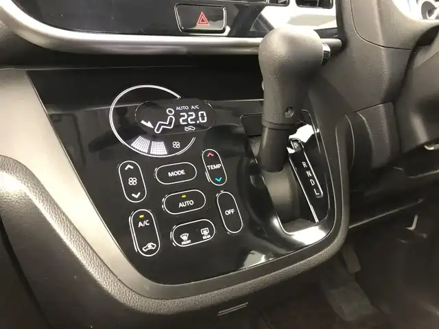 三菱 ｅＫスペース カスタムG セーフティパッケージ 愛知県 2017(平29)年 3.6万km シルキーホワイト 純正ナビ（ワンセグ／ＣＤ／ＤＶＤ）　/全方位カメラ　/衝突軽減ブレーキ　/パワースライドドア　/ＬＥＤライト　/オートライト　/フォグ　/1４インチアルミホイール　/スタッドレス積込　/スマートキー　/フロアマット