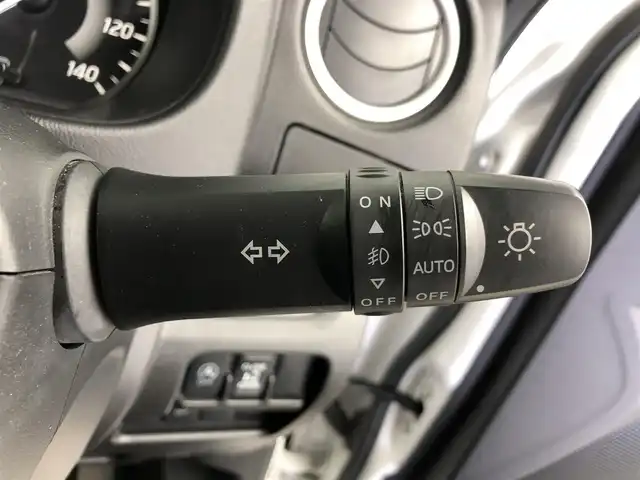 三菱 ｅＫスペース カスタムG セーフティパッケージ 愛知県 2017(平29)年 3.6万km シルキーホワイト 純正ナビ（ワンセグ／ＣＤ／ＤＶＤ）　/全方位カメラ　/衝突軽減ブレーキ　/パワースライドドア　/ＬＥＤライト　/オートライト　/フォグ　/1４インチアルミホイール　/スタッドレス積込　/スマートキー　/フロアマット