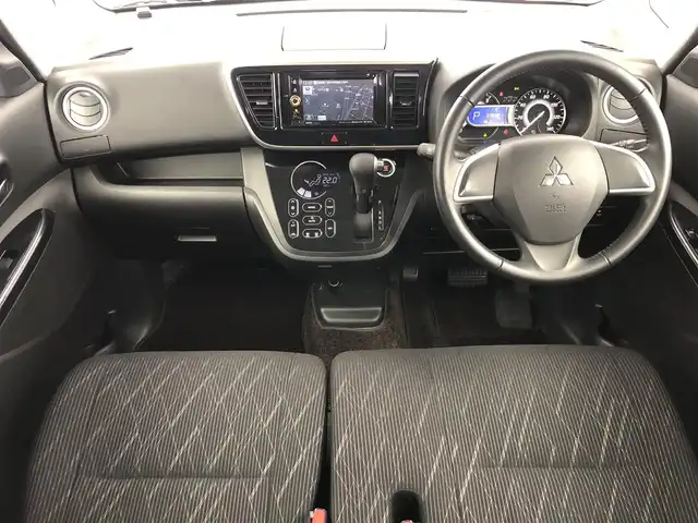 三菱 ｅＫスペース カスタムG セーフティパッケージ 愛知県 2017(平29)年 3.6万km シルキーホワイト 純正ナビ（ワンセグ／ＣＤ／ＤＶＤ）　/全方位カメラ　/衝突軽減ブレーキ　/パワースライドドア　/ＬＥＤライト　/オートライト　/フォグ　/1４インチアルミホイール　/スタッドレス積込　/スマートキー　/フロアマット