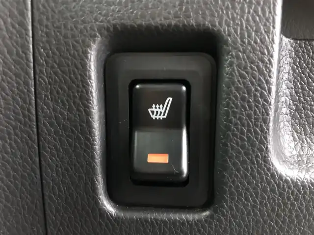 三菱 ｅＫスペース カスタムG セーフティパッケージ 愛知県 2017(平29)年 3.6万km シルキーホワイト 純正ナビ（ワンセグ／ＣＤ／ＤＶＤ）　/全方位カメラ　/衝突軽減ブレーキ　/パワースライドドア　/ＬＥＤライト　/オートライト　/フォグ　/1４インチアルミホイール　/スタッドレス積込　/スマートキー　/フロアマット