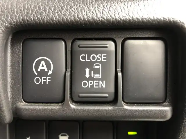 三菱 ｅＫスペース カスタムG セーフティパッケージ 愛知県 2017(平29)年 3.6万km シルキーホワイト 純正ナビ（ワンセグ／ＣＤ／ＤＶＤ）　/全方位カメラ　/衝突軽減ブレーキ　/パワースライドドア　/ＬＥＤライト　/オートライト　/フォグ　/1４インチアルミホイール　/スタッドレス積込　/スマートキー　/フロアマット