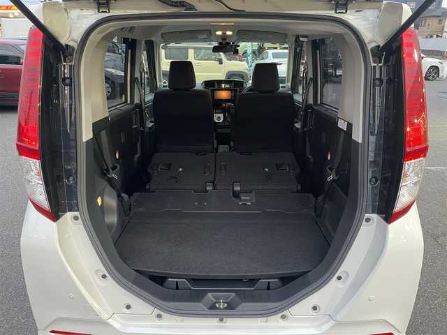 トヨタ ルーミー G S 千葉県 2017(平29)年 3.2万km パールホワイトⅢ スマートアシスト/クルーズコントロール/エコアイドル/両側パワースライドドア/純正SDナビ/地デジTV/【DVD/CD再生機能　Bluetooth接続】/バックカメラ/ドライブレコーダー/ETC/LEDヘッドライト/フォグライト/ウインカーミラー/スマートキー