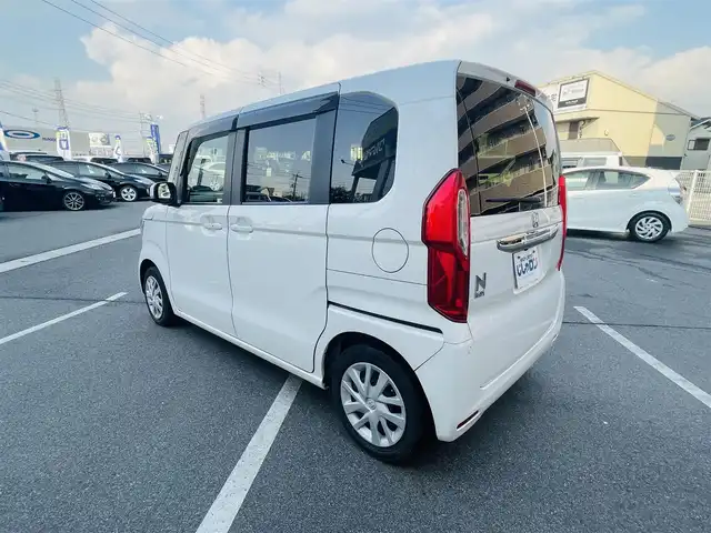 ホンダ Ｎ ＢＯＸ G L ホンダセンシング 岡山県 2019(令1)年 10.1万km プラチナホワイトパール (株)IDOMが運営する【じしゃロン岡山店】の自社ローン専用車両です。こちらは現金またはオートローンご利用時の価格です。 自社ローンご希望の方は別途その旨お申し付け下さい/＊純正ナビ（Gathers/ vxm-194vfi）/＊片側パワスラ/＊バックカメラ/＊プッシュST/＊前側ドラレコ(SDカードなし)/＊ホンダセンシング
