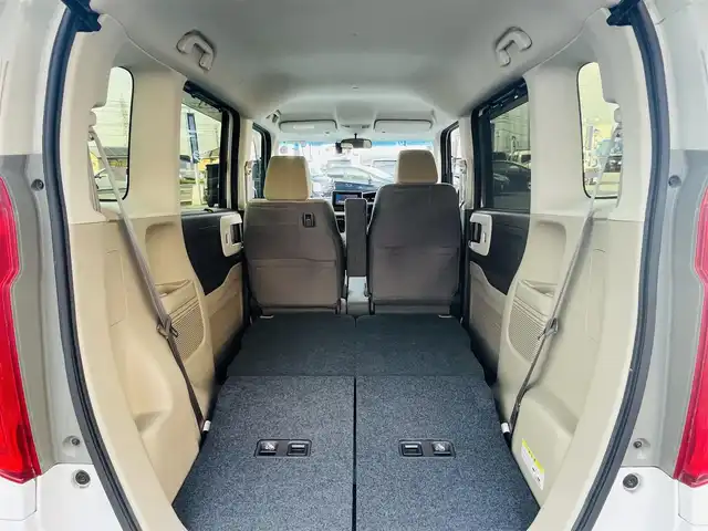 ホンダ Ｎ ＢＯＸ G L ホンダセンシング 岡山県 2019(令1)年 10.1万km プラチナホワイトパール (株)IDOMが運営する【じしゃロン岡山店】の自社ローン専用車両です。こちらは現金またはオートローンご利用時の価格です。 自社ローンご希望の方は別途その旨お申し付け下さい/＊純正ナビ（Gathers/ vxm-194vfi）/＊片側パワスラ/＊バックカメラ/＊プッシュST/＊前側ドラレコ(SDカードなし)/＊ホンダセンシング