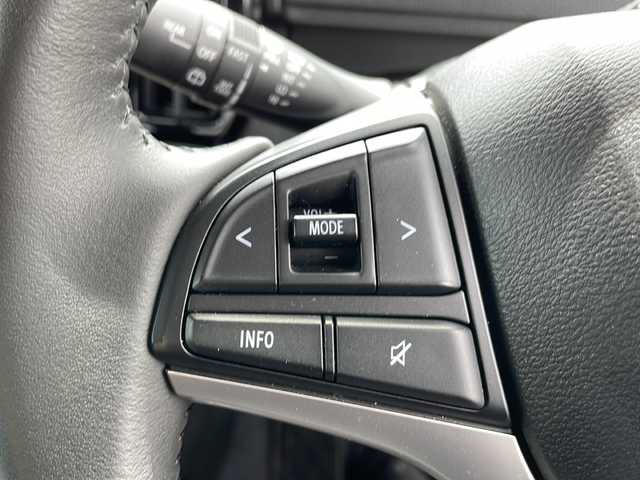 スズキ ソリオ HV MZ 道東・釧路十勝 2024(令6)年 2.4万km ピュアホワイトP 4WD/ワンオーナー/社外オーディオ/CD/BT/USB/AUX/両側パワースライドドア/前席シートヒーター/ヘッドアップディスプレイ/デュアルカメラブレーキサポート/追従クルーズコントロール/ハイビームアシスト/レーンキープアシスト/リアパーキングセンサー/サイドカーテンエアバック/スリムサーキュレーター/シートバックテーブル/後席ドアロールサンシェード/LEDヘッドライト/LEDフォグライト/純正15インチアルミホイール/純正フロアマット