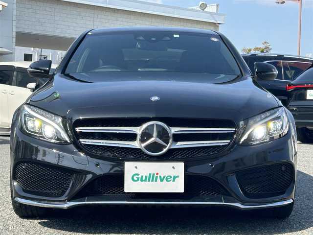 メルセデス・ベンツ Ｃ２２０ｄ アバンギャルド　AMGライン 兵庫県 2016(平28)年 4.7万km オブシディアンブラック ・ベーシックパッケージ//パークトロニック//シートヒーター（前席）/・プレミアムパッケージ//パワートランクリッド/・レザーエクスクルーシブパッケージ//本革シート//エアバランスパッケージ（パフュームアトマイザー）/・AMGライン//18インチ5スポークAW//AMGスタイリングパッケージ//Mercedes-Benzロゴ入りキャリパー/・COMANDシステム/・バックカメラ/・ヘッドアップディスプレイ/・前席パワーシート/・ダイナミックセレクト/・ETC/・AIRマチックサスペンション/・アンビエントライト/・オートLEDヘッドランプ/【セーフティ】//ディストロニックプラス//ステアリングアシスト//レーンキープアシスト//PRE-SAFEブレーキ//ブラインドスポットアシスト//アテンションアシスト