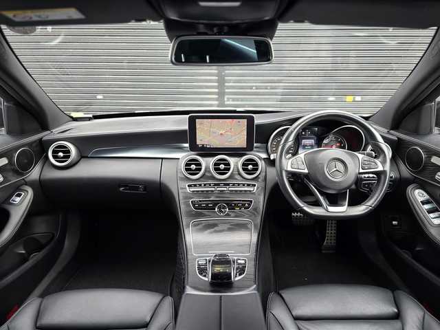 メルセデス・ベンツ Ｃ２２０ｄ アバンギャルド　AMGライン 山梨県 2016(平28)年 4.7万km オブシディアンブラック レザーEXC/レーダーセーフティP/キーレスG/黒本革/前Ｐシート/前シートヒーター/パヒュームＡ/ＨＵＤ/純正ＨＤＤナビ/Ｂカメラ/フルセグ/ＢＴ/ディストロニックＰ/パークトロニック/ＬＫＡ/ＢＳＡ/ＬＥＤ/Ａハイビーム/ＥＴＣ