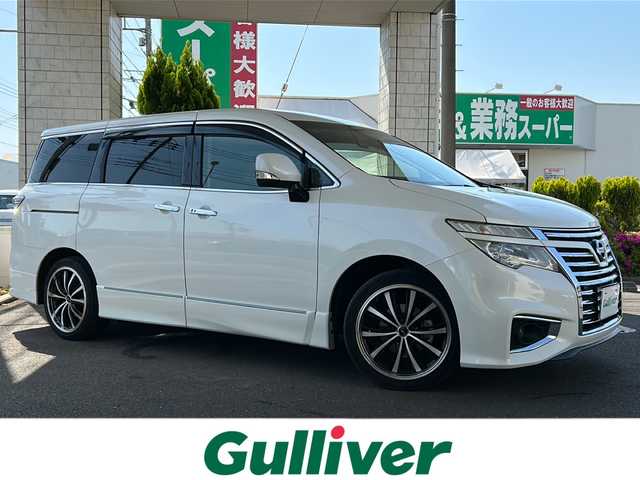 日産 エルグランド 250ハイウェイスターS 東京都 2017(平29)年 1万km ブリリアントホワイトパール 純正SDナビ/・BT/USB/CD/DVD接続可能/バックモニター/クルーズコントロール/片側パワースライドドア/ドライブレコーダー/ハーフレザーシート/ビルトインETC/純正フロアマット/オットマン/LEDヘッドライト/横滑り防止装置/盗難防止装置/アンチブレーキングシステム/AFS/プッシュスタート/保証書・取扱説明書/スペアキー1本
