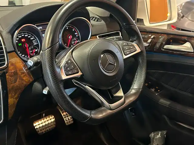 メルセデス・ベンツ ＧＬＳ３５０ｄ 4マチックスポーツ 道央・札幌 2016(平28)年 6.7万km ダイヤモンドホワイト ダイヤモンドホワイト/パノラミックスライディングルーフ/harman/kardonサラウンド/レーダーセーフティパッケージ/360°カメラ/本革シート/シートヒーター/フロント電動シート/純正HDDナビ/フルセグTV/CD/DVD/USB/SD/Bluetooth/パークトロニック/パーキングアシスト