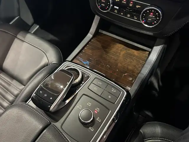 メルセデス・ベンツ ＧＬＳ３５０ｄ 4マチックスポーツ 道央・札幌 2016(平28)年 6.7万km ダイヤモンドホワイト ダイヤモンドホワイト/パノラミックスライディングルーフ/harman/kardonサラウンド/レーダーセーフティパッケージ/360°カメラ/本革シート/シートヒーター/フロント電動シート/純正HDDナビ/フルセグTV/CD/DVD/USB/SD/Bluetooth/パークトロニック/パーキングアシスト