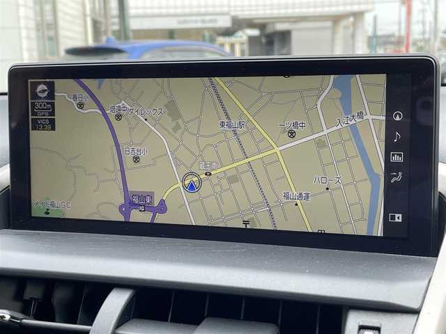 レクサス ＮＸ 300h Fスポーツ 広島県 2018(平30)年 0.9万km グラファイトブラックガラスフレーク ワンオーナー/純正10.3インチナビ（CD/DVD/Bluetooth）/フルセグTV（走行中視聴可）/全方位モニター/ETC2.0/レッド×ブラック コンビレザーシート/・シートヒーター/・エアシート/・パワーシート（メモリー機能付き）/三眼LEDヘッドライト/シーケンシャルウインカー/レーダークルーズコントロール/衝突被害軽減ブレーキ/車線逸脱防止支援機能/オートマチックハイビーム/コーナーセンサー/純正18インチAW/ステアリングヒーター/オートブレーキホールド/スペアキー×2