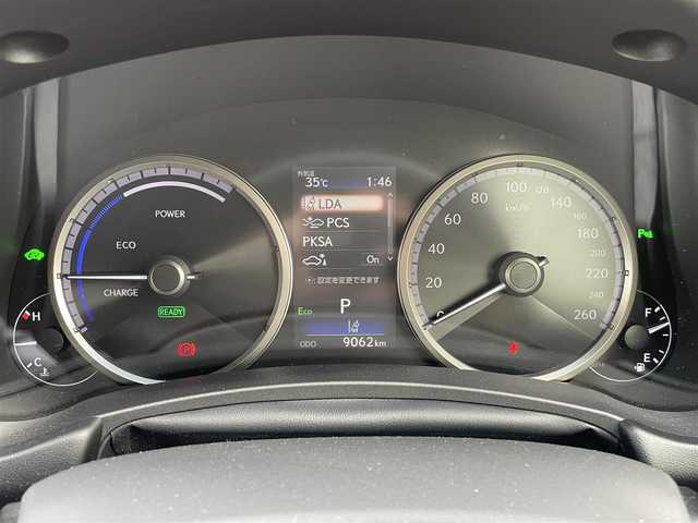 レクサス ＮＸ 300h Fスポーツ 広島県 2018(平30)年 0.9万km グラファイトブラックガラスフレーク ワンオーナー/純正10.3インチナビ（CD/DVD/Bluetooth）/フルセグTV（走行中視聴可）/全方位モニター/ETC2.0/レッド×ブラック コンビレザーシート/・シートヒーター/・エアシート/・パワーシート（メモリー機能付き）/三眼LEDヘッドライト/シーケンシャルウインカー/レーダークルーズコントロール/衝突被害軽減ブレーキ/車線逸脱防止支援機能/オートマチックハイビーム/コーナーセンサー/純正18インチAW/ステアリングヒーター/オートブレーキホールド/スペアキー×2