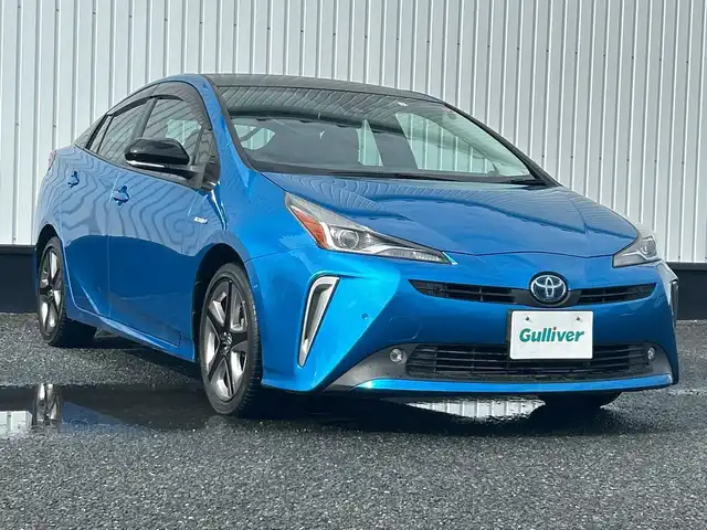 トヨタ プリウス A プレミアム　ツーリングセレ 千葉県 2019(平31)年 3.6万km ブルーM 純正9インチナビ/(フルセグTV/BT/CD/DVD/FM/AM)/バックカメラ/ドライブレコーダー/レザーシート/シートヒーター/エアシート/ブラインドスポットモニター/衝突被害軽減システム/車線逸脱警報/クルーズコントロール/横滑り防止装置/ビルトインETC2.0/アイドリングストップ/LEDヘッドライト/フォグランプ/オートライト/ウィンカーミラー/電動格納ミラー/純正17インチAW/シートリフター/プッシュスタート/スマートキー/フロアマット/ドアバイザー/スペアキー/取扱説明書/保証書