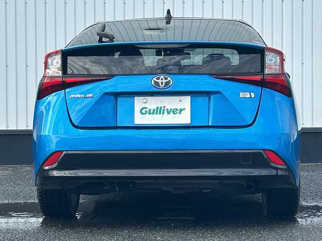 トヨタ プリウス A プレミアム　ツーリングセレ 千葉県 2019(平31)年 3.6万km ブルーM 純正9インチナビ/(フルセグTV/BT/CD/DVD/FM/AM)/バックカメラ/ドライブレコーダー/レザーシート/シートヒーター/エアシート/ブラインドスポットモニター/衝突被害軽減システム/車線逸脱警報/クルーズコントロール/横滑り防止装置/ビルトインETC2.0/アイドリングストップ/LEDヘッドライト/フォグランプ/オートライト/ウィンカーミラー/電動格納ミラー/純正17インチAW/シートリフター/プッシュスタート/スマートキー/フロアマット/ドアバイザー/スペアキー/取扱説明書/保証書