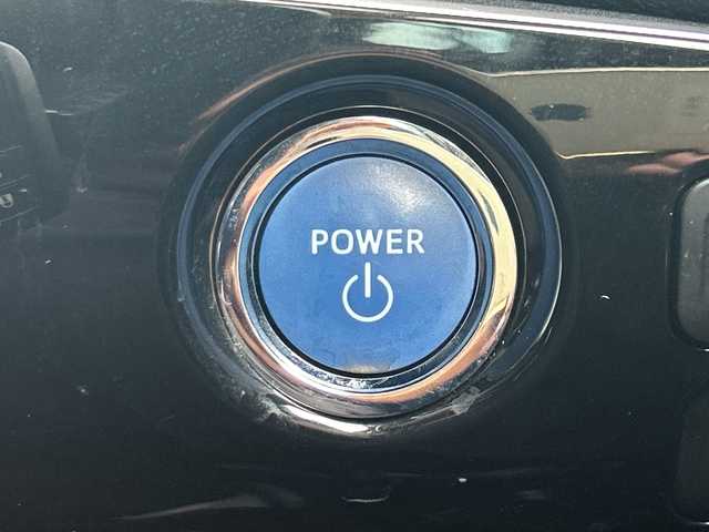 トヨタ プリウス A プレミアム　ツーリングセレ 千葉県 2019(平31)年 3.6万km ブルーM 純正9インチナビ/(フルセグTV/BT/CD/DVD/FM/AM)/バックカメラ/ドライブレコーダー/レザーシート/シートヒーター/エアシート/ブラインドスポットモニター/衝突被害軽減システム/車線逸脱警報/クルーズコントロール/横滑り防止装置/ビルトインETC2.0/アイドリングストップ/LEDヘッドライト/フォグランプ/オートライト/ウィンカーミラー/電動格納ミラー/純正17インチAW/シートリフター/プッシュスタート/スマートキー/フロアマット/ドアバイザー/スペアキー/取扱説明書/保証書