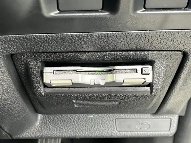 スバル レヴォーグ 1．6GT アイサイト 道南・函館 2016(平28)年 5.8万km クリスタルホワイトP 4WD/純正ナビ/フルセグTV/バックカメラ/衝突被害軽減ブレーキ/レーンキープアシスト/レーダークルーズコントロール/パワーシート/スマートキー/プッシュスタート/スペアキー１本/LEDヘッドライト/オートライト/ETC