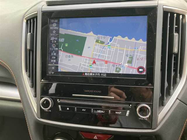 スバル ＸＶ ハイブリッド アドバンス 岩手県 2020(令2)年 7.5万km クリスタルホワイトP 登録時走行距離：74284km/純正8型ナビ/　CD DVD BT フルセグTV/ダイアトーンサウンド/バックカメラ/左前カメラ/アイサイト/レーダークルーズコントロール/レーンキープアシスト/ブラインドスポットモニター/クリアランスソナー/LEDヘッドライト/オートライト/フォグランプ/リアフォグ/オートホールド機能付き電子パーキングブレーキ/MTモード付AT/パドルシフト/アルミペダル/ブラックレザーシート/パワーシート/シートヒーター/ETC2.0/革巻きステアリング/ステアリングスイッチ/プッシュスタート/スマートキー/スペアキー