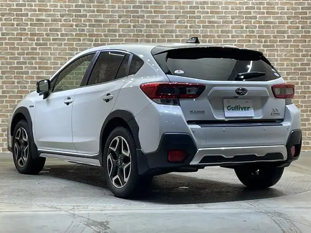 スバル ＸＶ ハイブリッド アドバンス 岩手県 2020(令2)年 7.5万km クリスタルホワイトP 登録時走行距離：74284km/純正8型ナビ/　CD DVD BT フルセグTV/ダイアトーンサウンド/バックカメラ/左前カメラ/アイサイト/レーダークルーズコントロール/レーンキープアシスト/ブラインドスポットモニター/クリアランスソナー/LEDヘッドライト/オートライト/フォグランプ/リアフォグ/オートホールド機能付き電子パーキングブレーキ/MTモード付AT/パドルシフト/アルミペダル/ブラックレザーシート/パワーシート/シートヒーター/ETC2.0/革巻きステアリング/ステアリングスイッチ/プッシュスタート/スマートキー/スペアキー