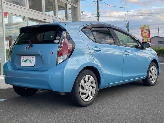 トヨタ アクア S 静岡県 2015(平27)年 10.6万km クールソーダメタリック ワンオーナー/ECOモード/EVモード/横滑り防止装置/ETC/ハイブリッド/Bluetooth/フルセグTV/純正フロアマット