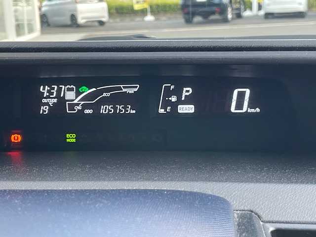 トヨタ アクア S 静岡県 2015(平27)年 10.6万km クールソーダメタリック ワンオーナー/ECOモード/EVモード/横滑り防止装置/ETC/ハイブリッド/Bluetooth/フルセグTV/純正フロアマット