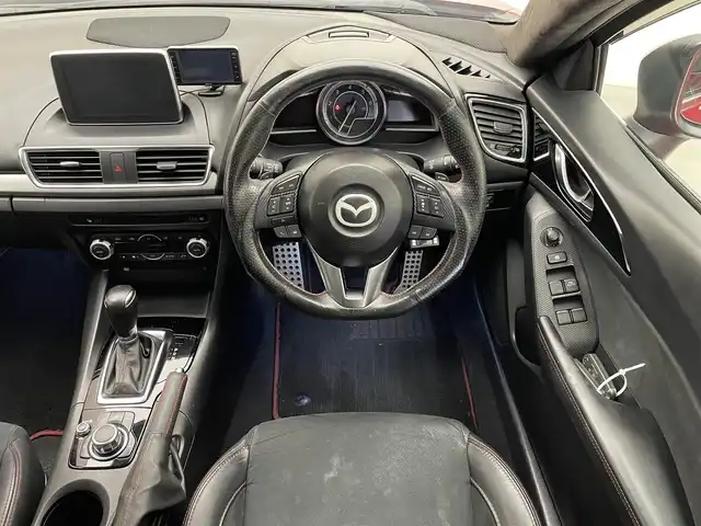 マツダ アクセラ スポーツ XD 兵庫県 2014(平26)年 8.9万km ソウルレッドプレミアムメタリック 純正ナビ/フルセグ CD DVD BT USB/サンルーフ/BOSEサウンド/バックカメラ/レーダークルーズコントロール/衝突軽減ブレーキ/BSM/ドライブレコーダー/HIDヘッドライト/オートライト/純正フロアマット/パワーシート/シートヒーター/スマートキー